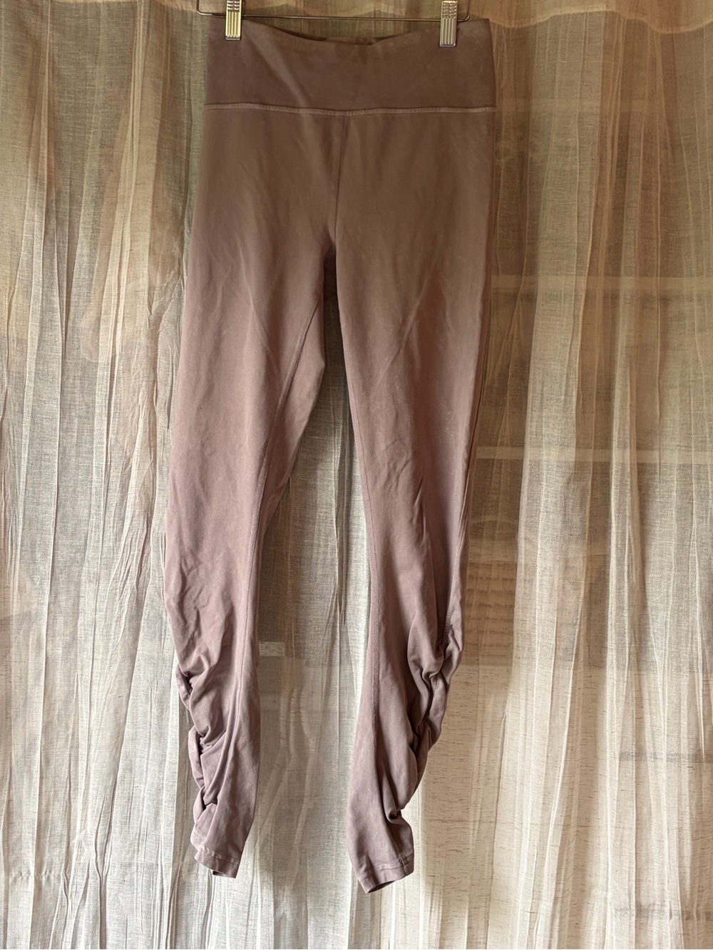 Lululemon Rare Cotton Ruched High Rise Leggings Mauve Taupe Size 6